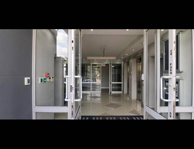 BUSINESS PROPERTY TO RENT IN MENLO PARK
